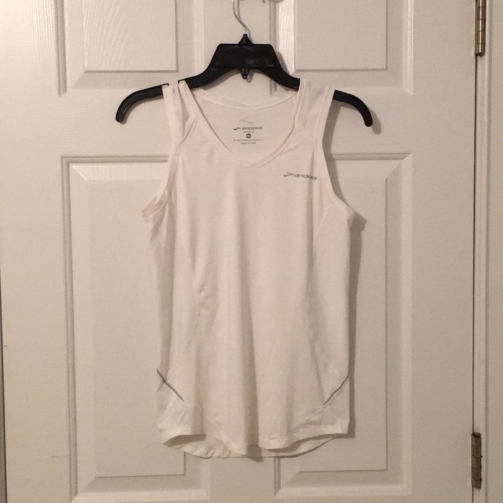  Women’s white athletic tank